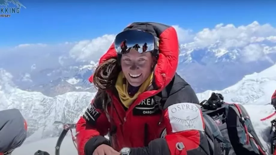 Рекорд: Алпинистка покори 14-те най-високи върхове за 92 дни (ВИДЕО)