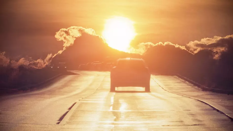 Основни съвети как да шофирате правилно в горещо време