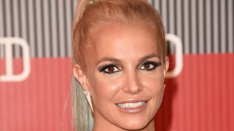 Бритни Спиърс след инжектиране с ботокс: Като пребита съм (СНИМКИ)