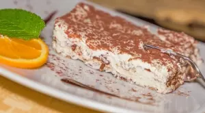 Всички са луди по тази бисквитена торта с маскарпоне 