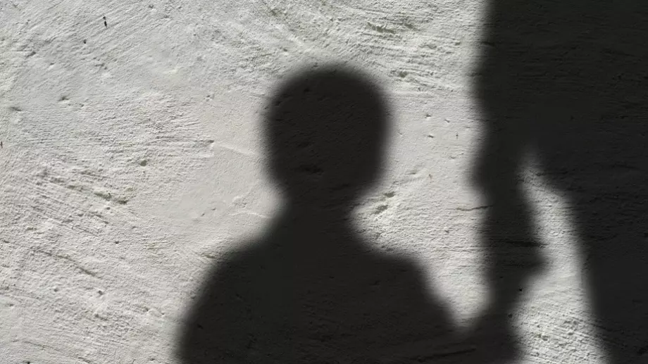 Около 750 000 педофили дебнат детски снимки в социалните мрежи