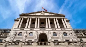 Английската централна банка последва Фед и очаквано остави лихвите непроменени 