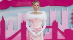 Ето как да си направите грима на Марго Роби от "Барби" (ВИДЕО)