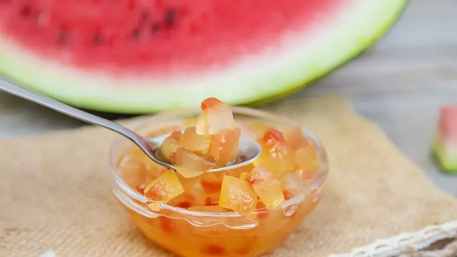 НЕ изхвърляйте динените кори, а си направете сладко