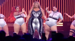 След скандала: Кариерата на Лизо пред провал, няма да пее на Супербоул