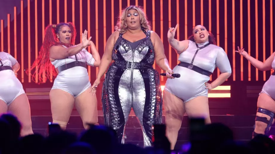 След скандала: Кариерата на Лизо пред провал, няма да пее на Супербоул