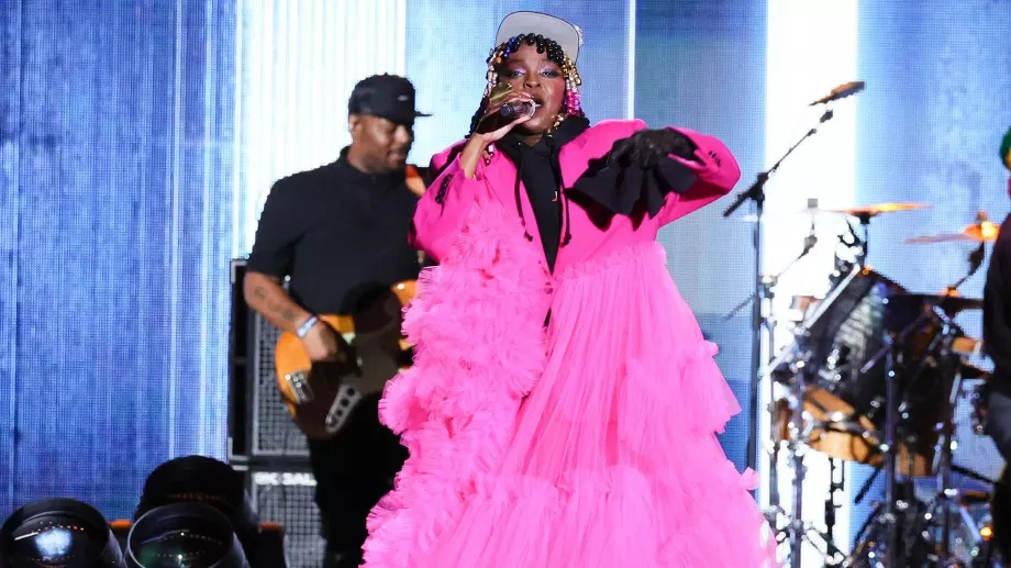 Лорин Хил тръгва на турне по случай 25-годишнината от първия ѝ солов албум