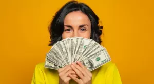 Финансов хороскоп: Как ще е с парите всяка зодия през есен 2023