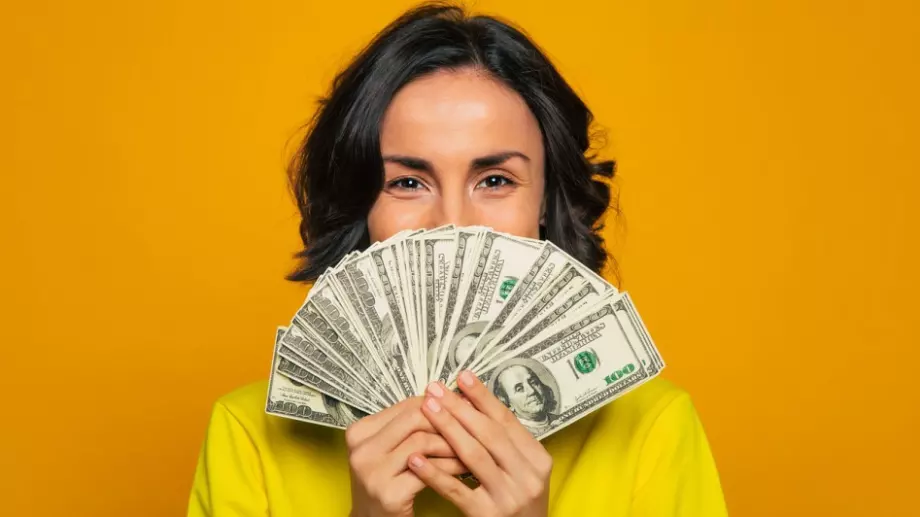 Финансов хороскоп: Как ще е с парите всяка зодия през есен 2023