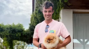 Филип Буков се сгоди, половинката му се фука с пръстена (СНИМКИ)