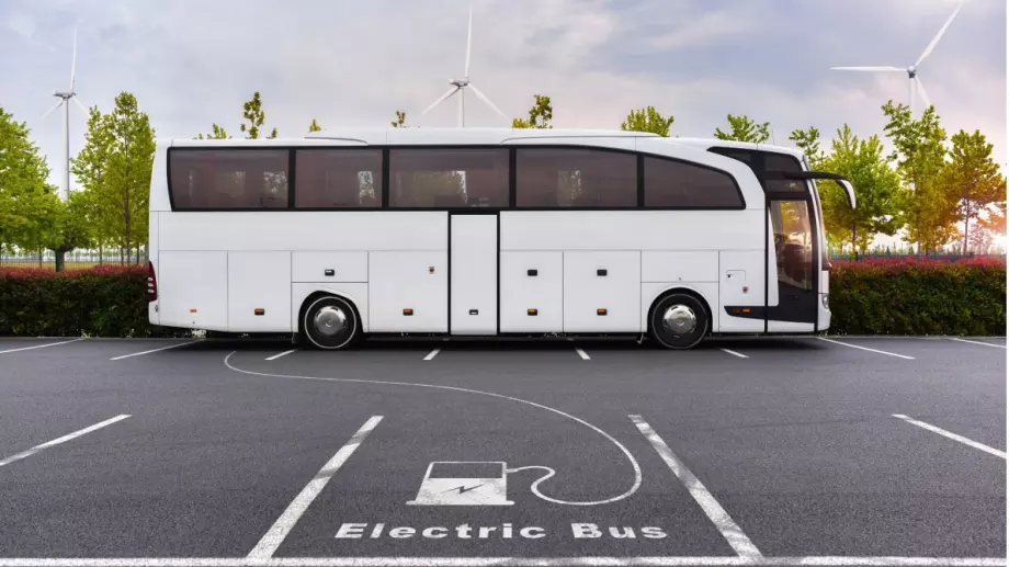 Индия инвестира 7 млрд. долара в електрификация на градския транспорт