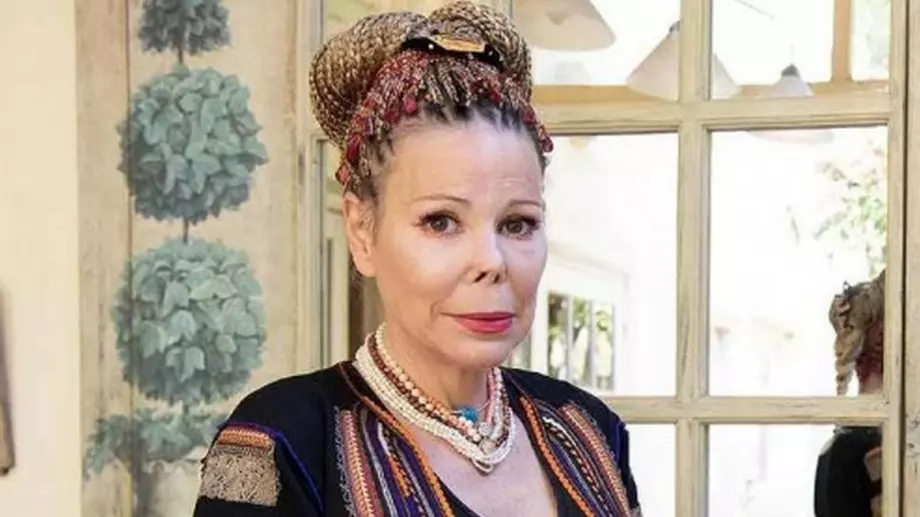 Евгени Минчев взриви мрежата с тези думи за пияната княгиня Калина