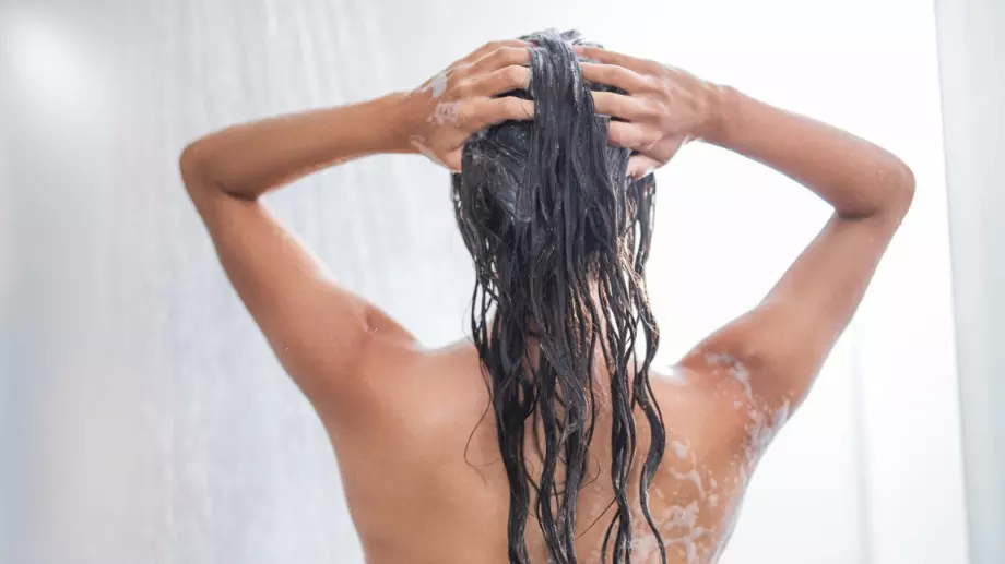 Кога е по-добре да се къпете - сутрин или вечер? (ВИДЕО)