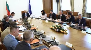 Правителството обмисля формула за определяне на максималния осигурителен доход 