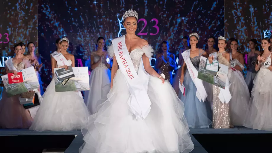 Мис България 2023 Елизабет Кравец призна дали има мъж до себе си (ВИДЕО)