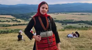 Борислава Кутларска, която обича и почита българския фолклор