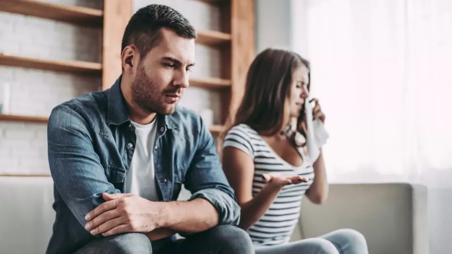 Ето защо постоянно се привличате от емоционално недостъпни мъже