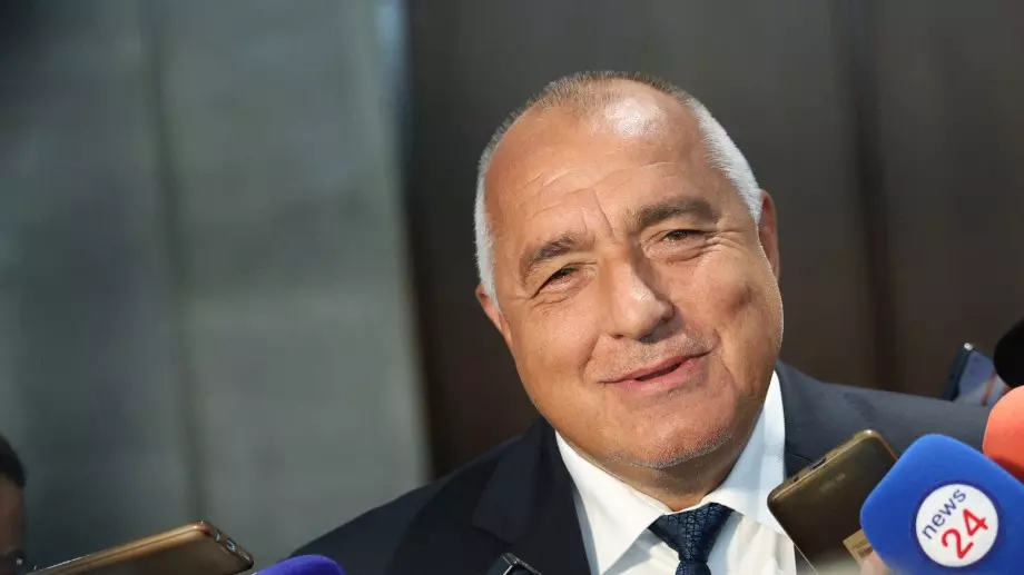 Култово ВИДЕО: Бойко Борисов и Валери Божинов се събраха 