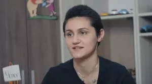 Дебора с премиера на първото си поп-фолк парче (СНИМКА)