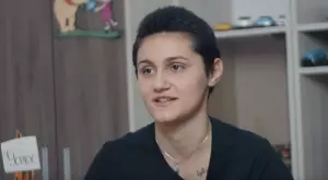 Дебора взриви мрежата с първото си поп-фолк парче (ВИДЕО)