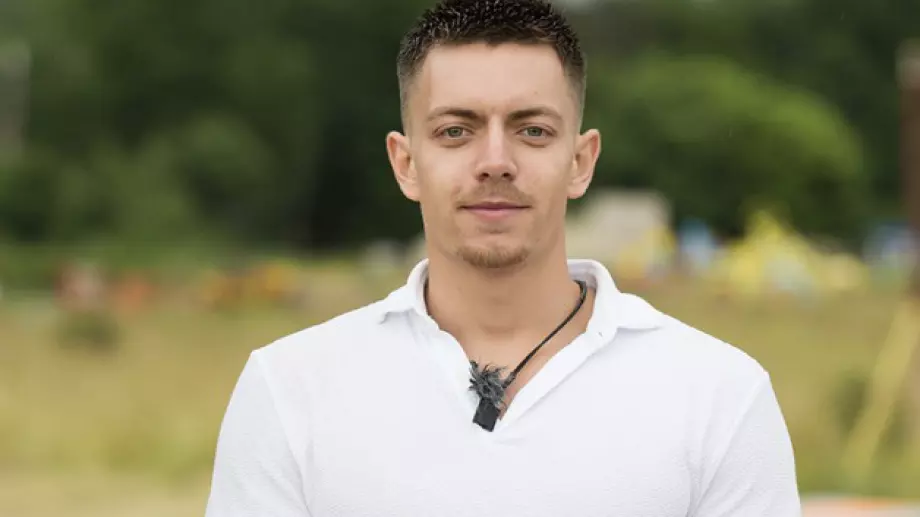 Уау! Радостин се жени за участничка в 