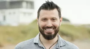 Ще познаете ли Мартин Николов-Елвиса преди 5 години? (СНИМКА)