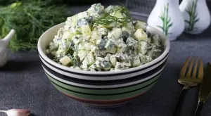 Без печене и варене: Жестока рецепта за тиквички с майонеза и сирене