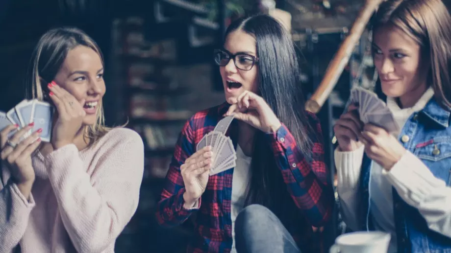 Експерт по щастие от Харвард: Има 3 вида приятелства - ето защо се нуждаете от всички тях