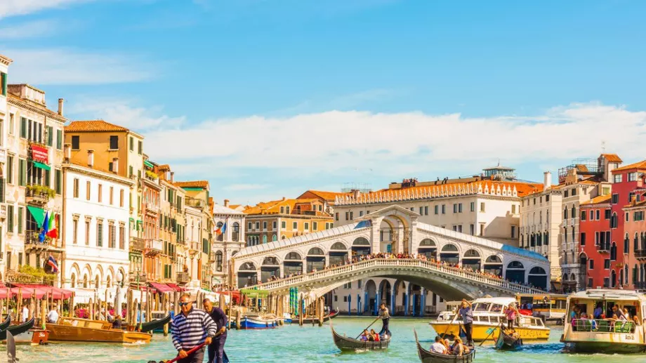  Кои градове в Европа въведоха нови такси за туристите?