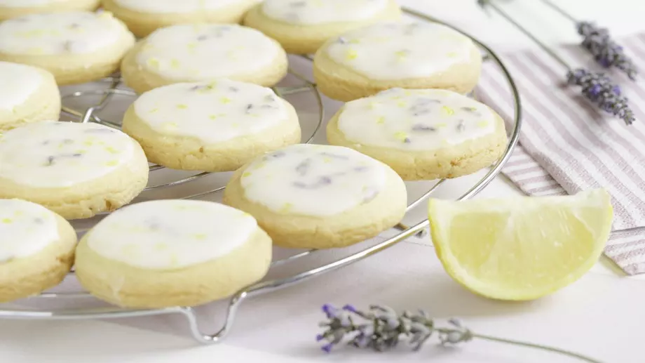 Много вкусно и изискано: Сладки с лавандула и лимон