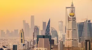 Саудитска Арабия се насочва към по-малко бляскав източник на богатство