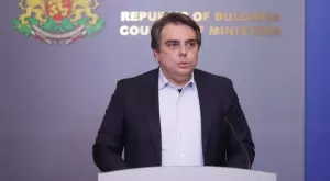 Асен Василев: Министерството на финансите публикува данъчните закони с 20% ставка