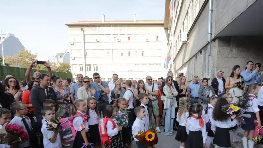 Изтича срокът за подаване на заявленията за еднократните помощи за ученици