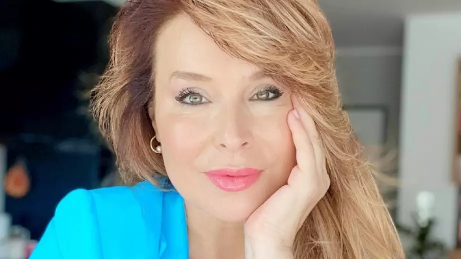 Леле! Това е чудодейната салата, с която се лекува Мира Добрева! (СНИМКИ)