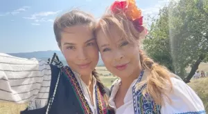 Дъщерята на Мира Добрева разкри защо майка ѝ е била оперирана по спешност