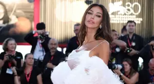 Гаджето на Гришо разгорещи феновете си със СНИМКИ по бельо