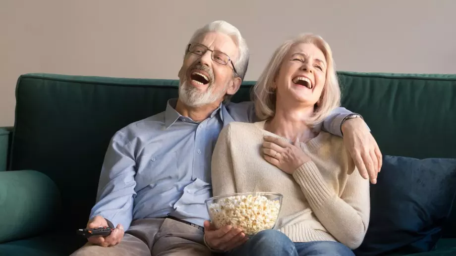 Виц за добро утро: Дядо, ето ти лекарството