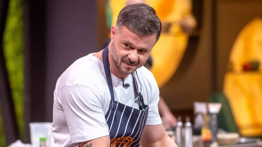 Шеф Кустев отхвърли клюките за флирт с Лора (СНИМКА)