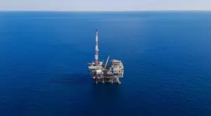 Насред зеления преход Великобритания одобри разработването на огромно петролно и газово находище