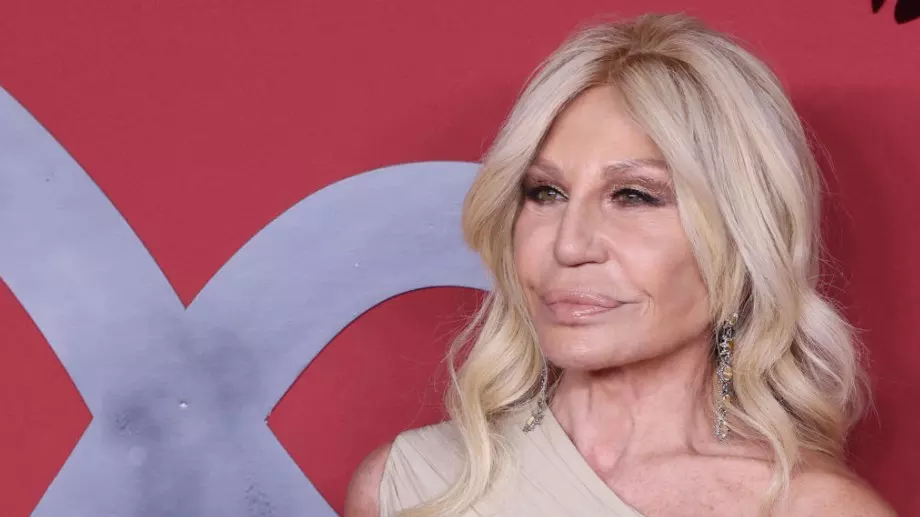 Донатела Версаче получи зелен "Оскар" за мода и скочи в подкрепа на ЛГБТ хората в Италия