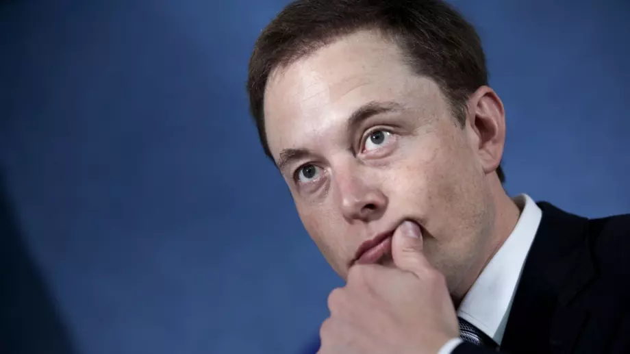 Защо Илон Мъск заведе дело срещу Сам Алтман и Open AI? 