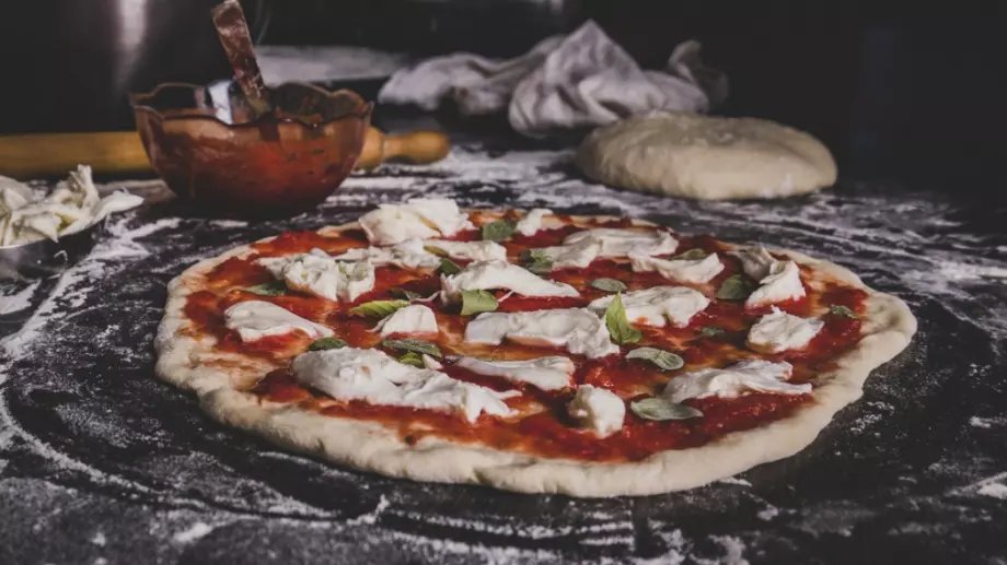 Така италианците правят тестото за пица