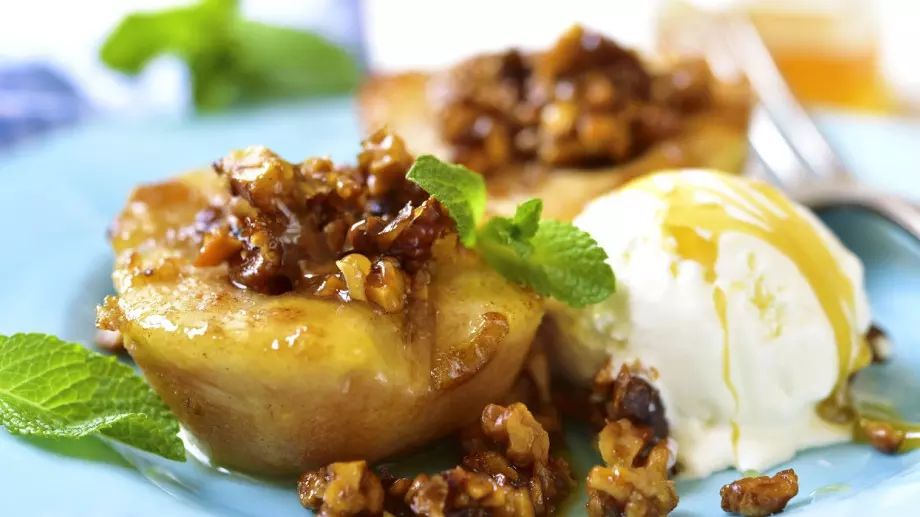 Жесток есенен десерт: Пълнени круши с ванилия