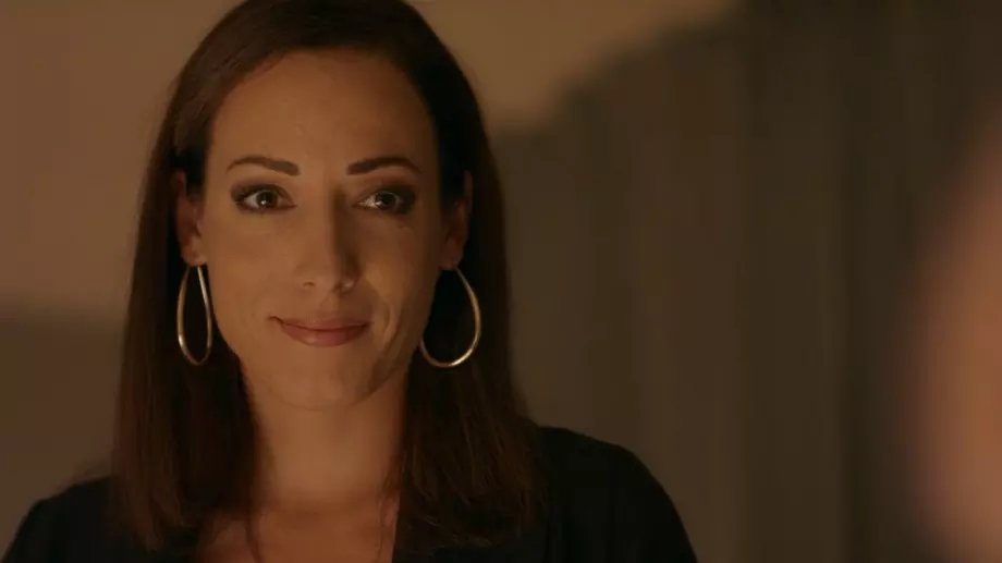 Скандално: Охранител нападна бременната Искра Донова в голяма верига магазини