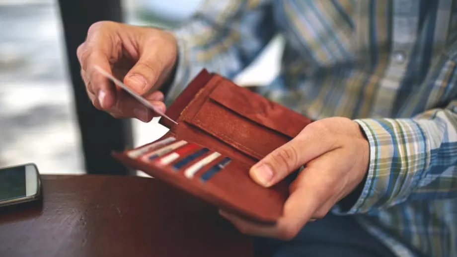 Преди да харчиш днес: Цените на петрола в баланс между ОПЕК+ и спада в търсенето (05.10.2023 г.)