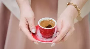 Виц на деня: Скъпи, донеси ми кафето