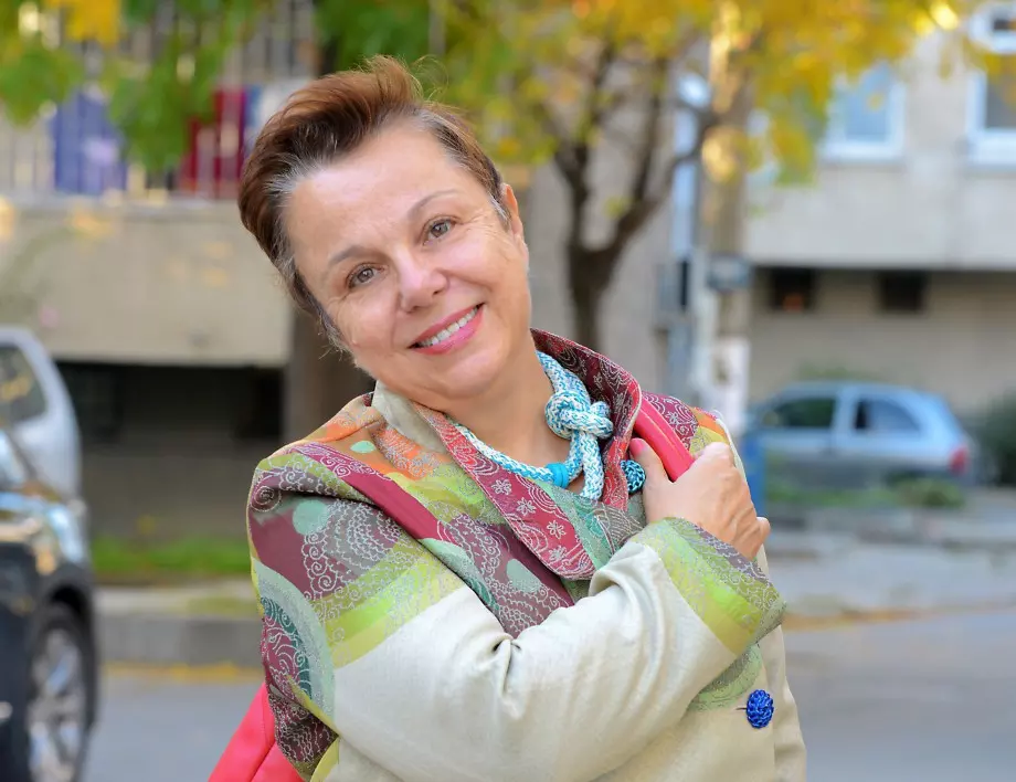 Писатели за местния вот: Видяхме филма, сега ни пуснете субтитрите