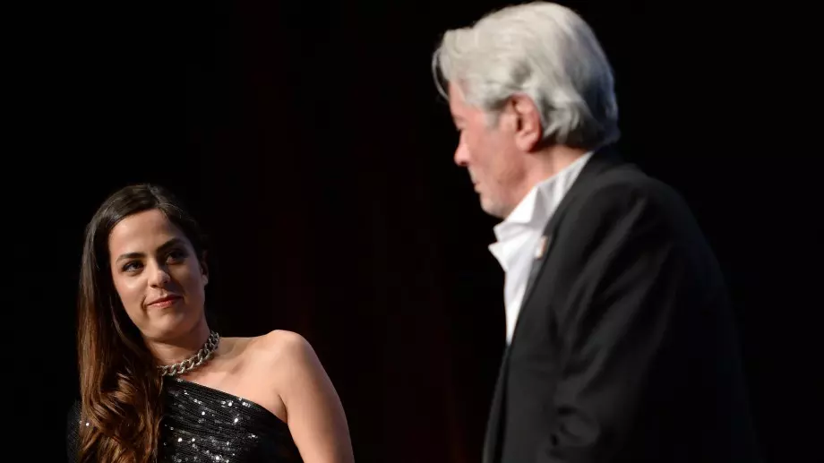 Войната на семейство Делон продължава, ето какво каза Анушка 