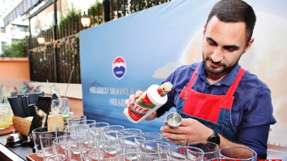 Стотици гости отпразнуваха Лунния фестивал с Маутай