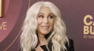 Коледа подрани: За първи път Шер издава албум с коледни песни